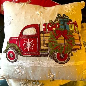 Christmas pillow bundle $30
